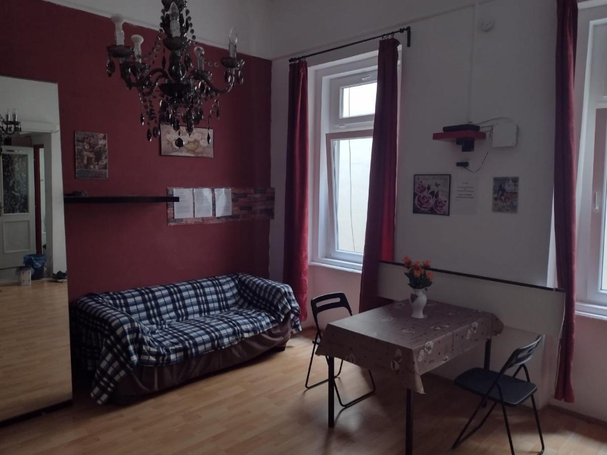 Tiborlak Apartment Budapest Bagian luar foto